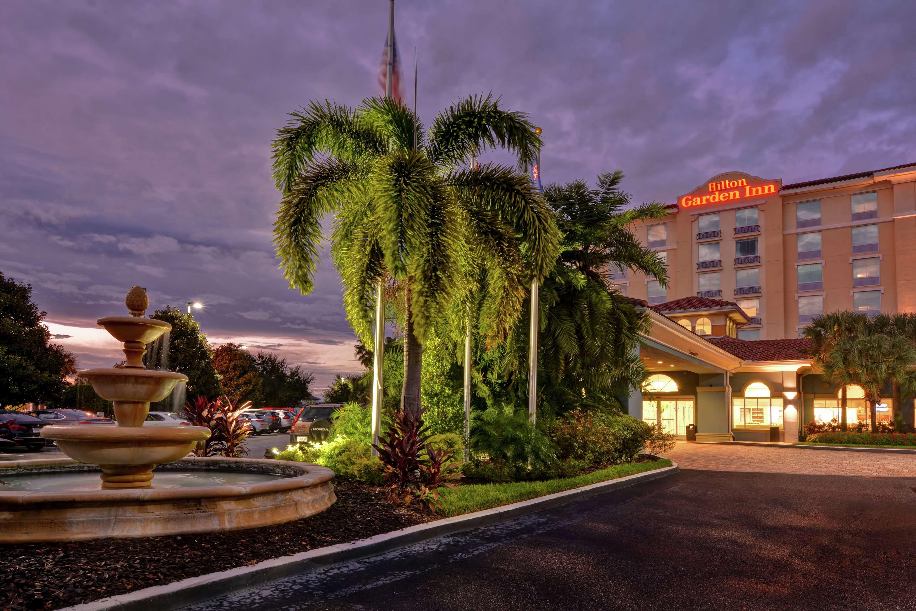 Hilton Garden Inn Orlando Lake Buena Vista Dış mekan fotoğraf