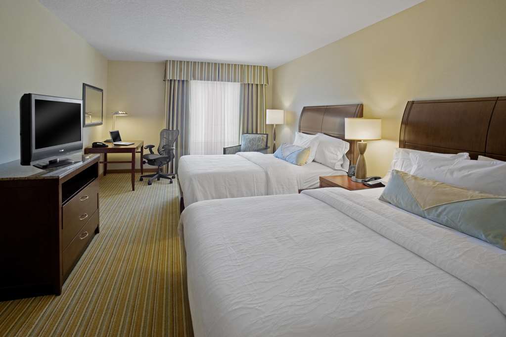 Hilton Garden Inn Orlando Lake Buena Vista Oda fotoğraf